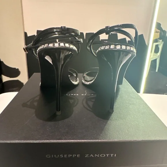 Giuseppe Zanotti - Bellatriks 106 - Size 39 - Picture 3 of 3